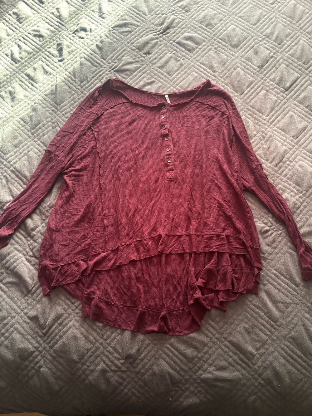 Free People oversized Henley size small burgundy
